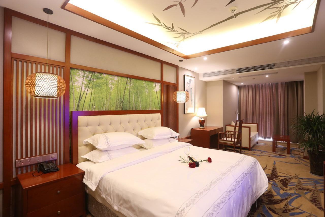 Mingshan Hotel Чэнду Экстерьер фото