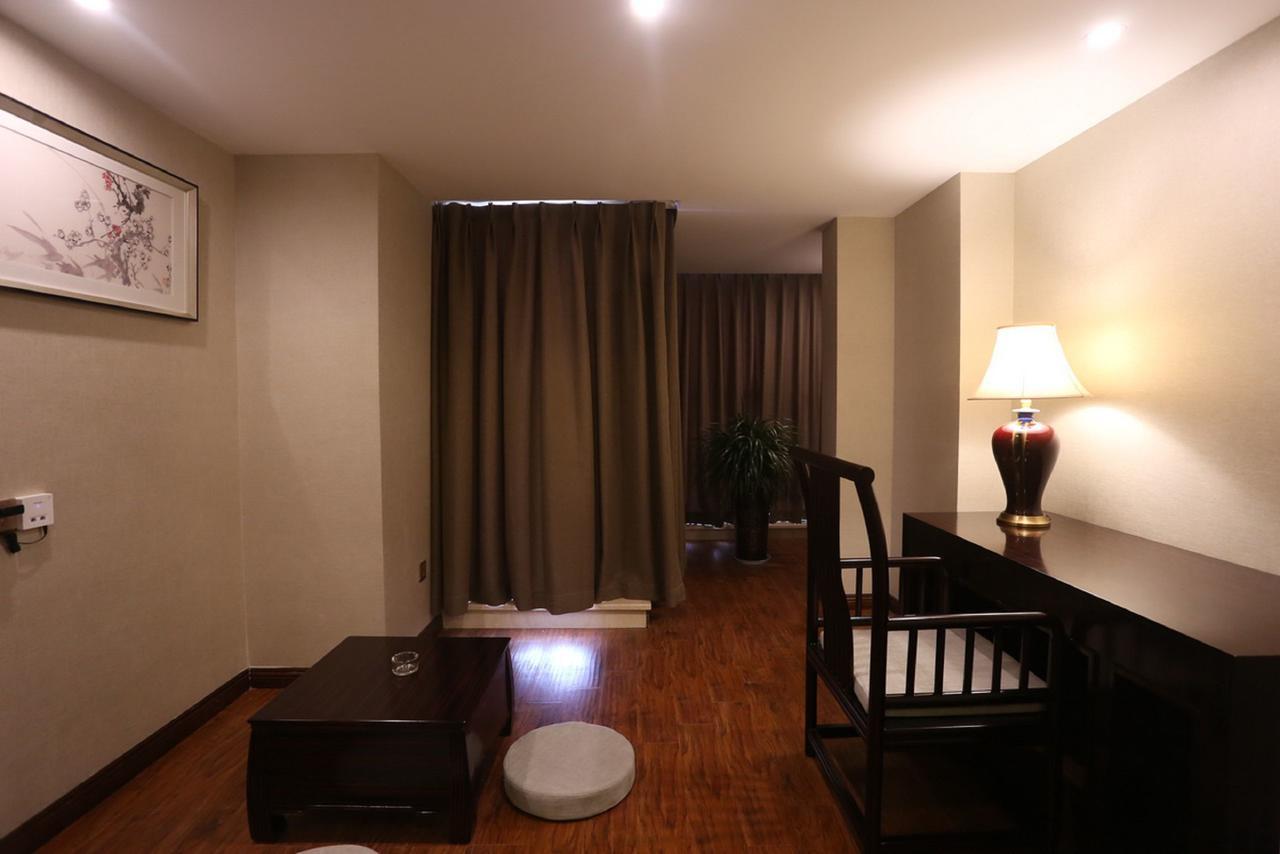 Mingshan Hotel Чэнду Экстерьер фото