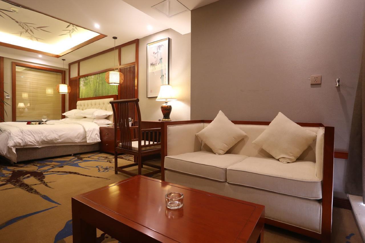 Mingshan Hotel Чэнду Экстерьер фото