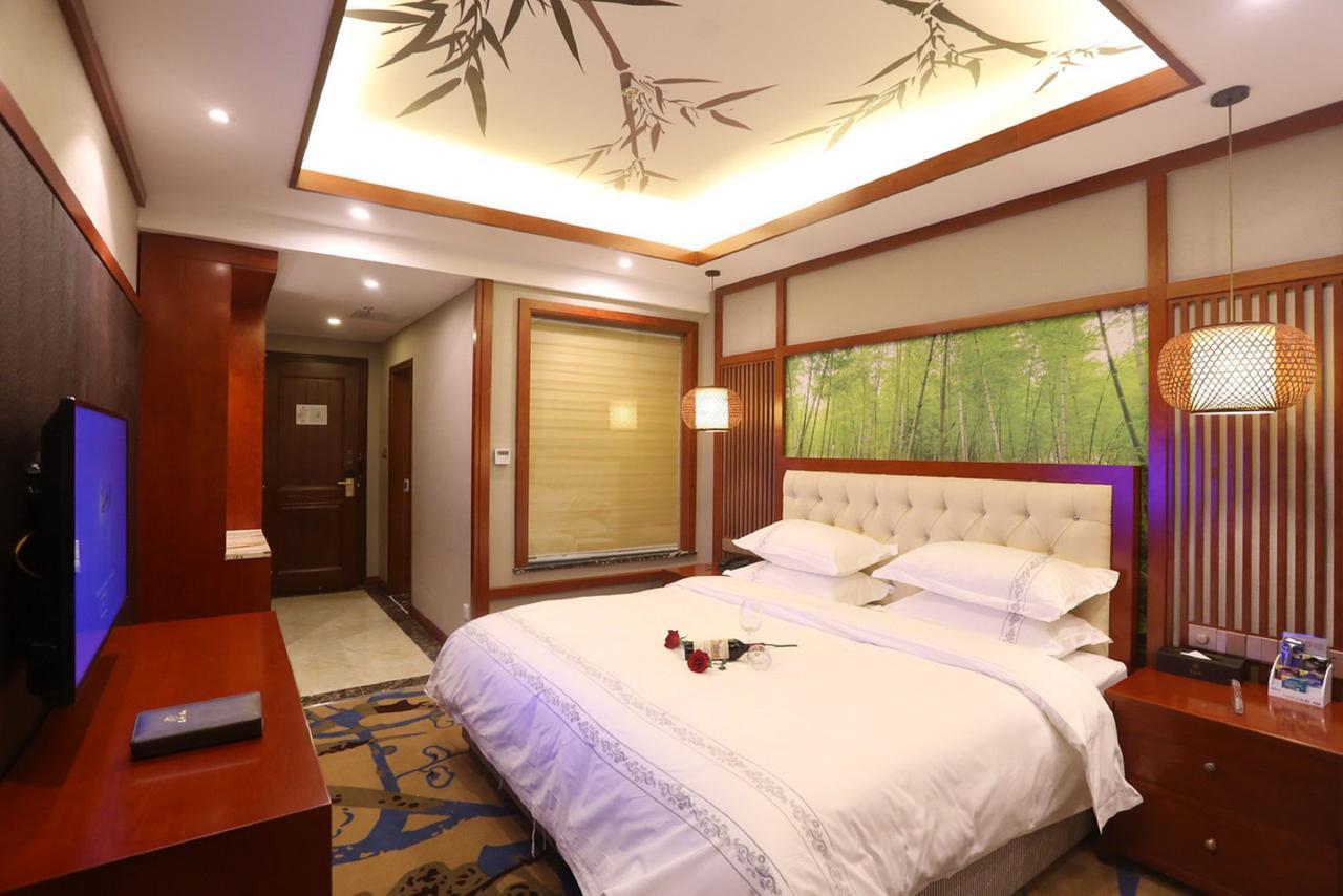 Mingshan Hotel Чэнду Экстерьер фото