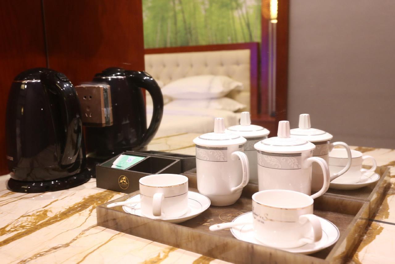 Mingshan Hotel Чэнду Экстерьер фото