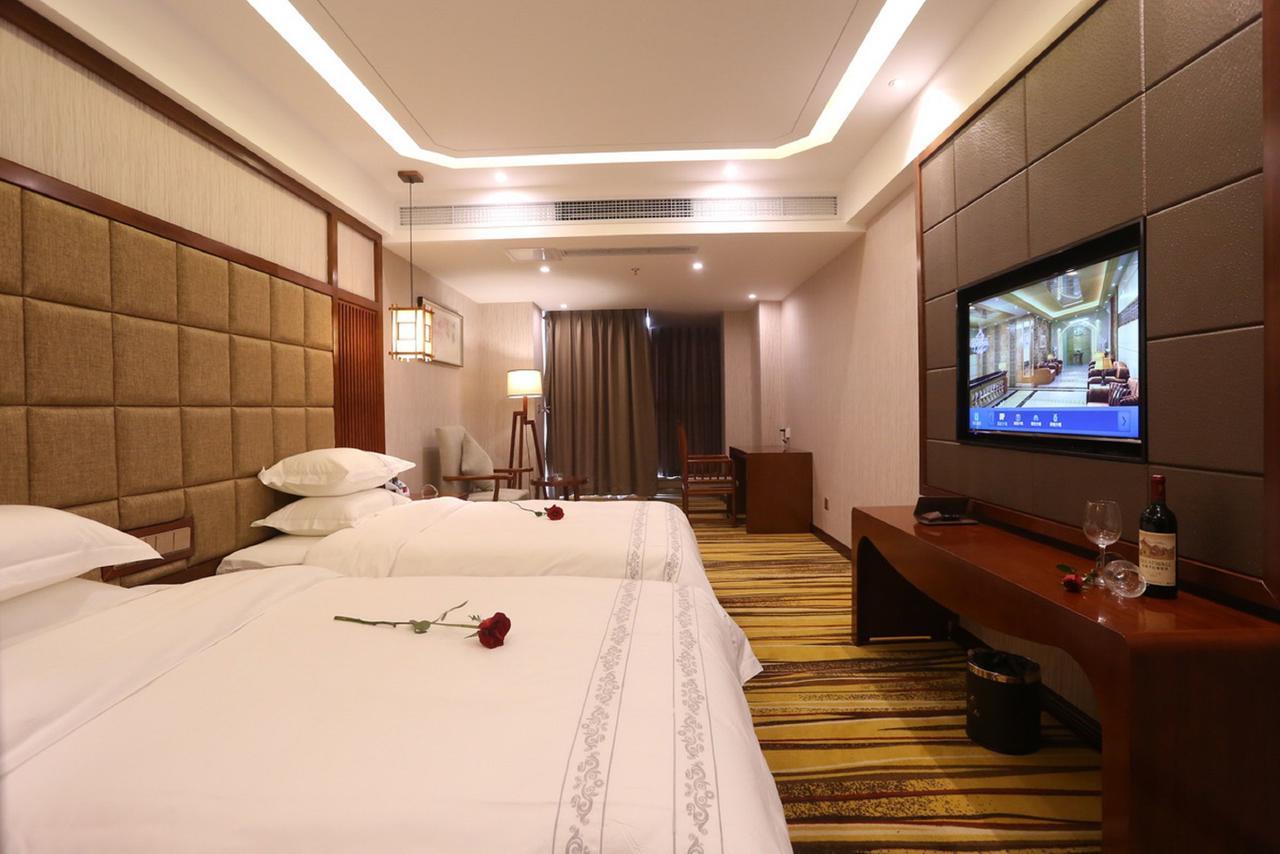 Mingshan Hotel Чэнду Экстерьер фото