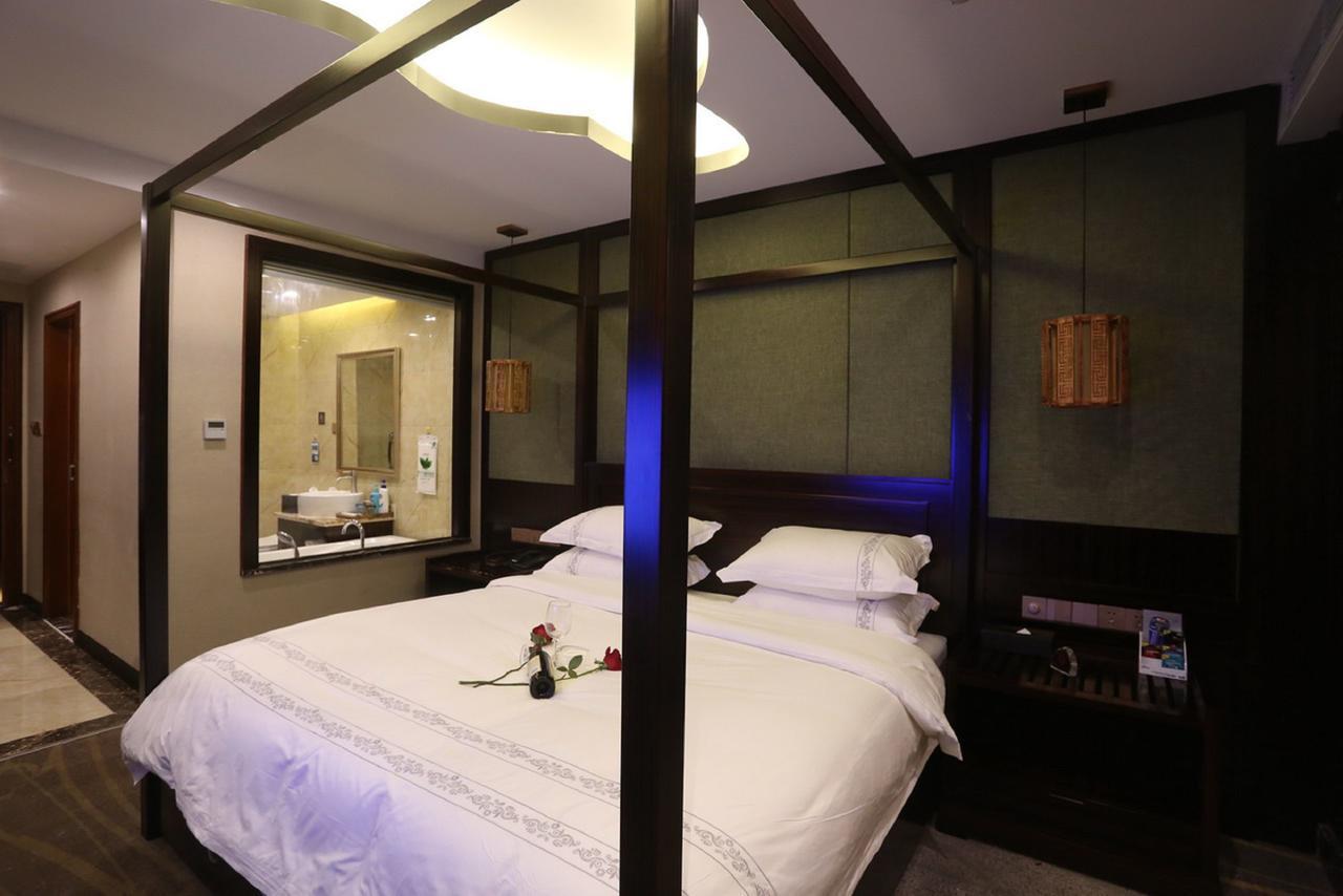 Mingshan Hotel Чэнду Экстерьер фото